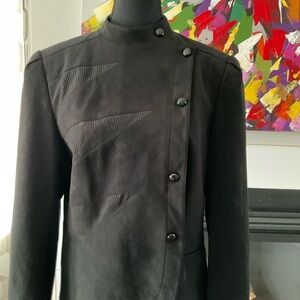 Vintage Black Cropped Blazer with Sleek Collarless Design. Ptp 19” lengt…